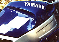Yamaha FZR600